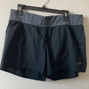 Brooks Chaser 5” Running Short Black/Green Women’s XL